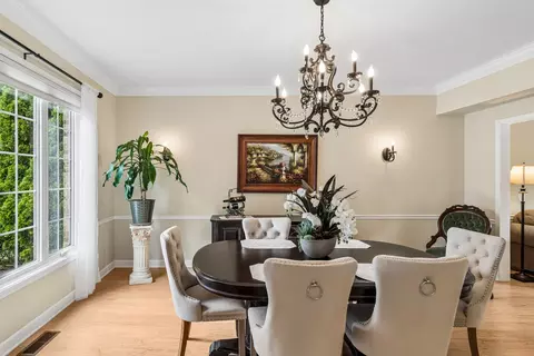 Dining - 687 Rose Ln, Bartlett, IL 60103 photo 2 of 3