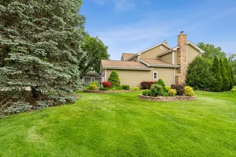Exterior - 687 Rose Ln, Bartlett, IL 60103 photo 4 of 4