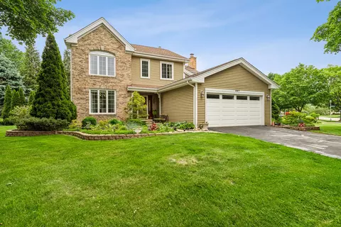 Exterior - 687 Rose Ln, Bartlett, IL 60103 photo 2 of 4
