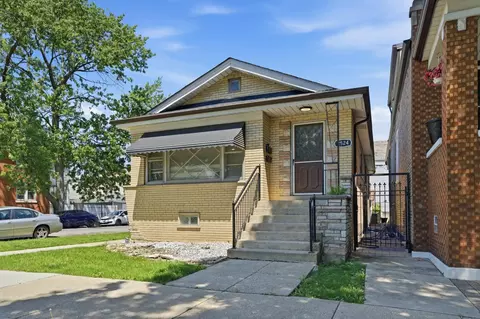 2524 W 45th St, Chicago, IL 60632