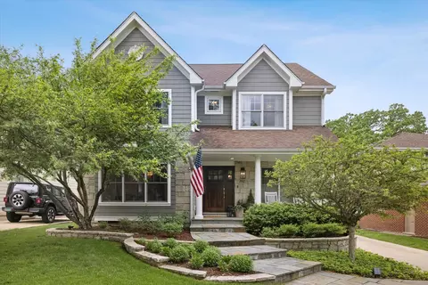 3842 Grove Ave, Western Springs, IL 60558