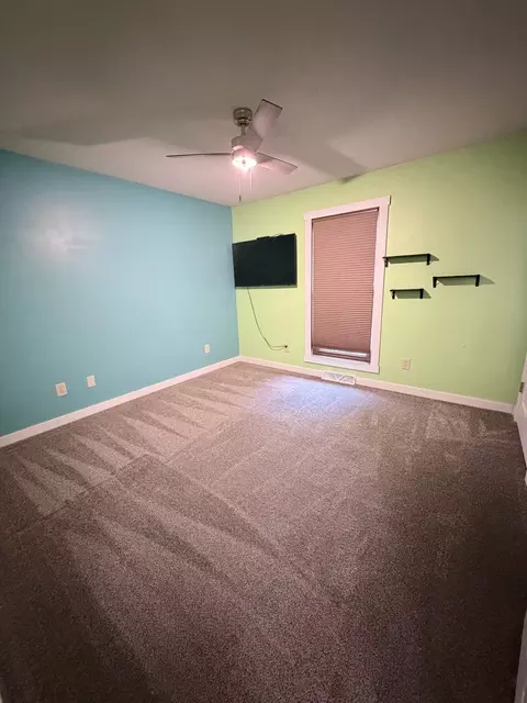 Bedroom - 4 Sebring Rd, Springfield, IL 62707 photo 1 of 3