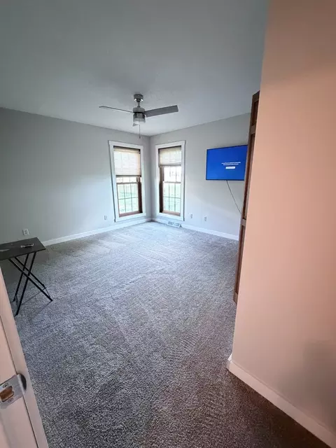 Bedroom - 4 Sebring Rd, Springfield, IL 62707 photo 3 of 3