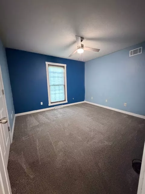 Bedroom - 4 Sebring Rd, Springfield, IL 62707 photo 2 of 3