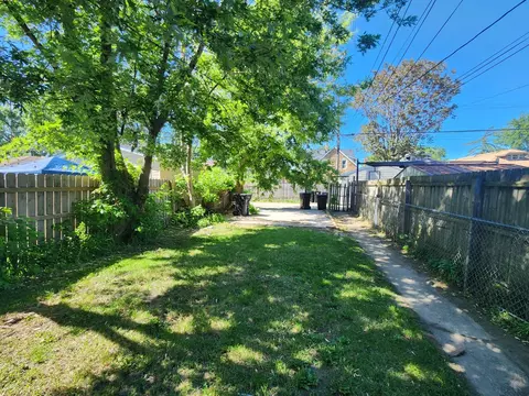Exterior - 448 E 88th St, Chicago, IL 60619 photo 4 of 4