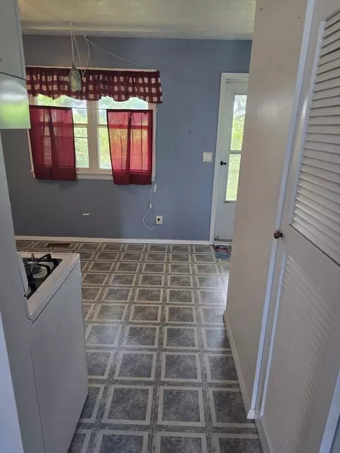 800 E Main St, Danvers, IL 61732 photo 12