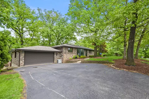 10050 W 145th St, Orland Park, IL 60462