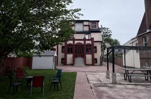 1631 N Monticello Ave, Chicago, IL 60647