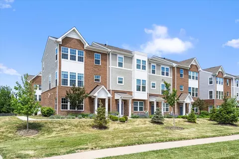 197 Canterbury Way, Lake Zurich, IL 60047