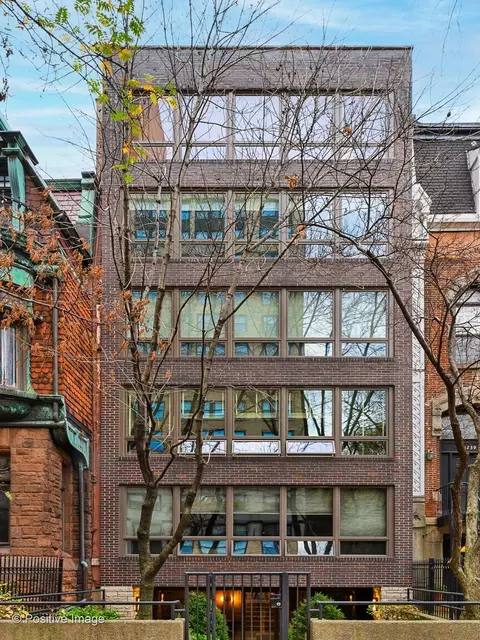 1241 N Dearborn St #4, Chicago, IL 60610