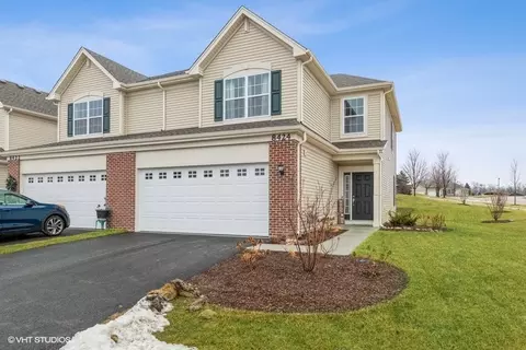 8424 Stillwater Rd, Wonder Lake, IL 60097