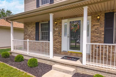 Exterior - 814 Landau Ln, Normal, IL 61761 photo 13 of 15