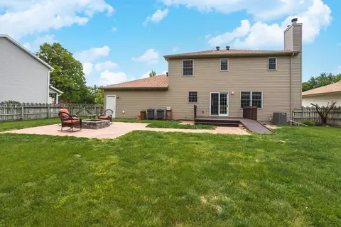 Exterior - 814 Landau Ln, Normal, IL 61761 photo 8 of 15