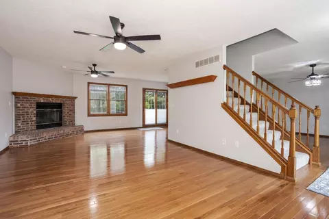Living - 814 Landau Ln, Normal, IL 61761 photo 2 of 8