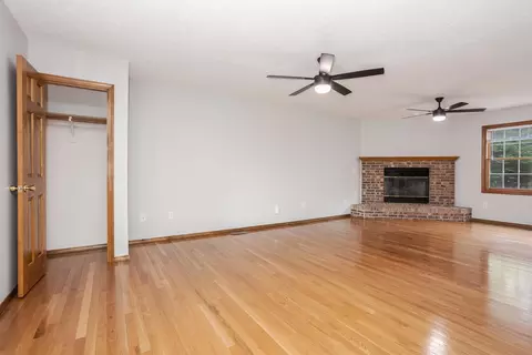 Living - 814 Landau Ln, Normal, IL 61761 photo 3 of 8