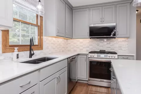 Kitchen - 814 Landau Ln, Normal, IL 61761 photo 7 of 10
