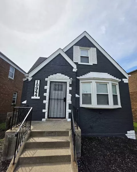 10944 S Wallace St, Chicago, IL 60628