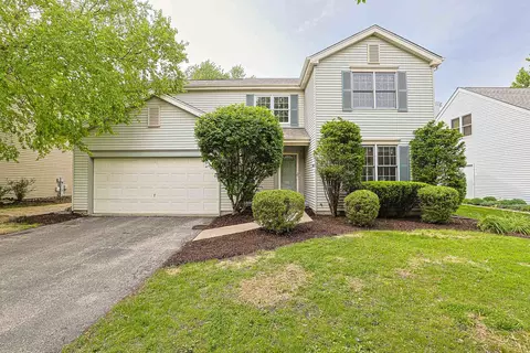 3191 Village Green Dr, Aurora, IL 60504