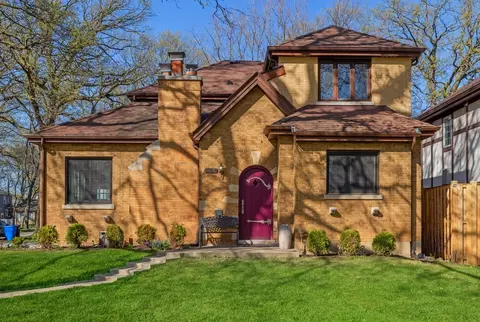 6657 N Hiawatha Ave, Chicago, IL 60646
