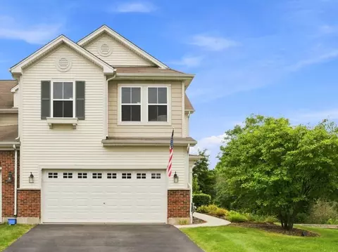 1493 Yosemite Cir, Crystal Lake, IL 60014