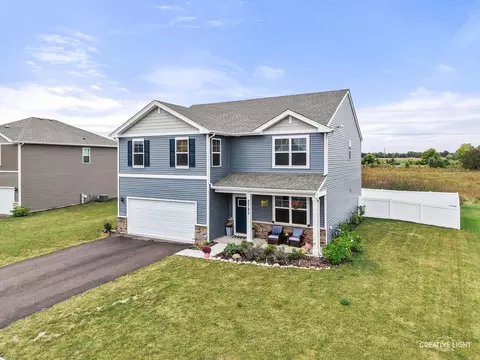 2721 Berrywood Ln, Yorkville, IL 60560