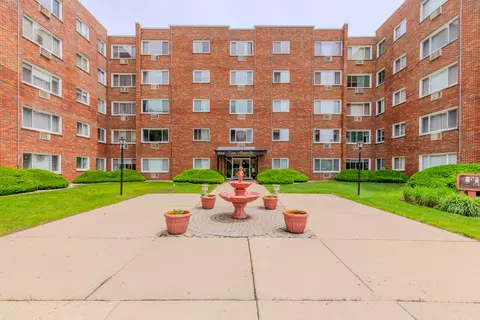222 Madison St #210, Joliet, IL 60435
