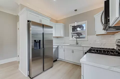 Kitchen - 3732 214th St, Matteson, IL 60443 photo 3 of 3