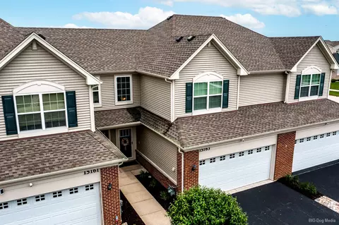 15163 W Quincy Cir, Manhattan, IL 60442