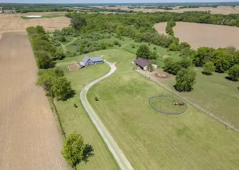 View/Area - 1042 290th St, Viola, IL 61486 photo 3 of 5