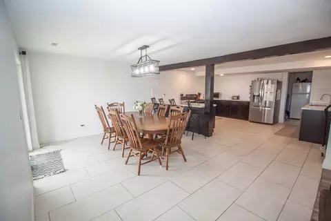 Dining - 1042 290th St, Viola, IL 61486 photo 1 of 2