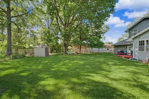 Exterior - 1910 Augusta Dr, Champaign, IL 61821 photo 4 of 5