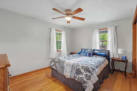 Bedroom - 1910 Augusta Dr, Champaign, IL 61821 photo 6 of 7