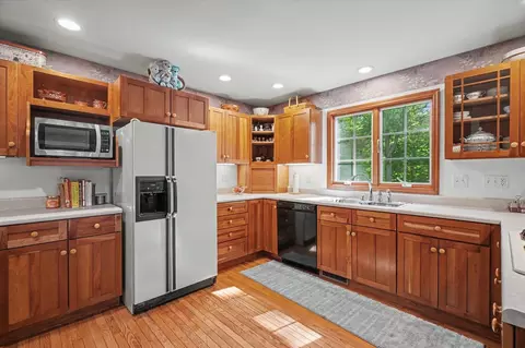 Kitchen - 1910 Augusta Dr, Champaign, IL 61821 photo 6 of 6