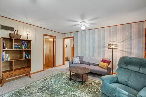 Living - 1910 Augusta Dr, Champaign, IL 61821 photo 5 of 6