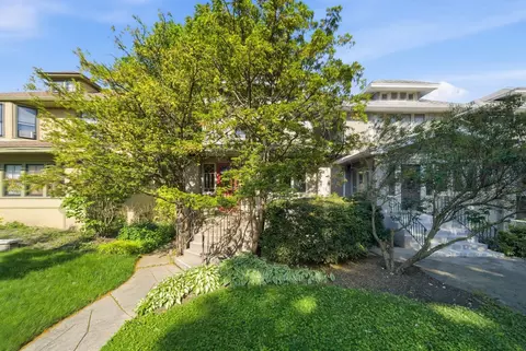 704 Clarence Ave, Oak Park, IL 60304