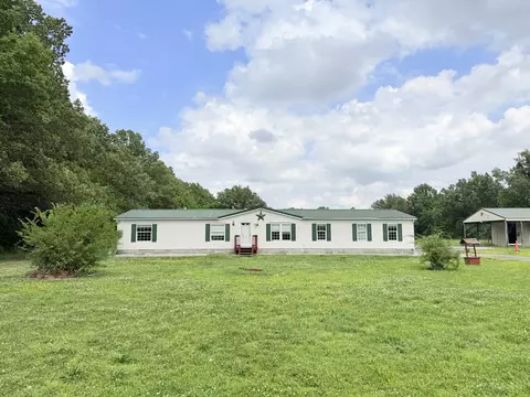 55 Curry Ln, Harrisburg, IL 62946