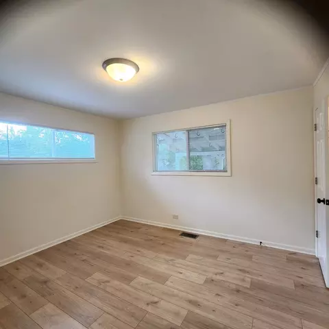 208 Albert Ter, Wheeling, IL 60090 photo 10