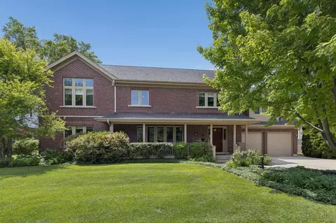 860 Kenton Rd, Deerfield, IL 60015