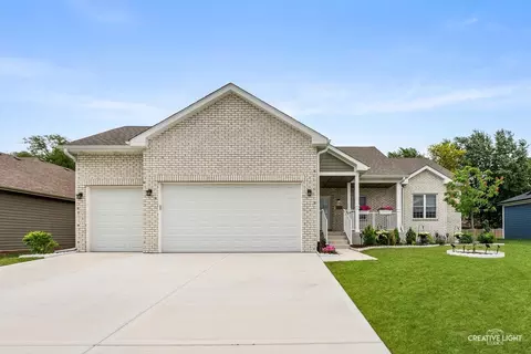 20929 Lakewoods Ln, Shorewood, IL 60404