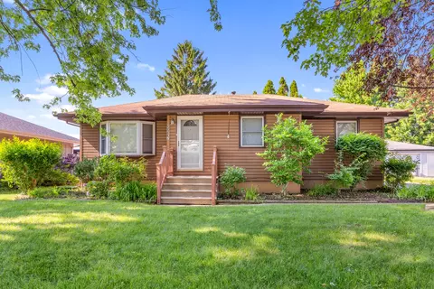 3327 D Hutchison Ave, Joliet, IL 60431