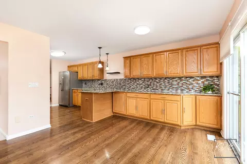 Kitchen - 21302 W Monterrey Dr, Plainfield, IL 60544 photo 7 of 7