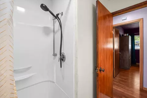 Bath - 14 Hampton Rd, Montgomery, IL 60538 photo 1 of 3