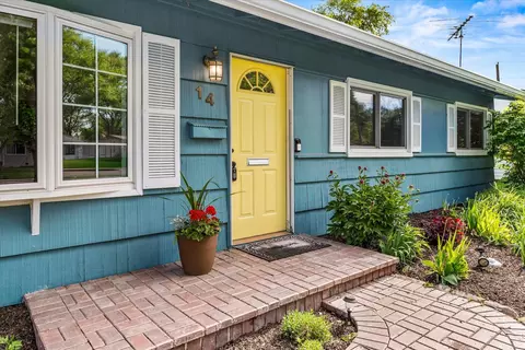 Exterior - 14 Hampton Rd, Montgomery, IL 60538 photo 3 of 11