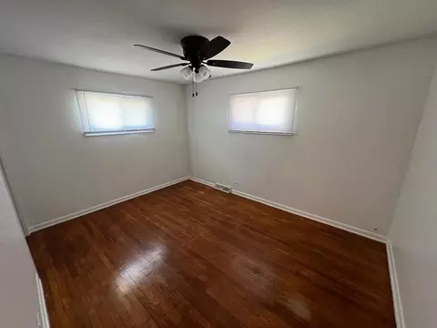 Bedroom - 16442 Honore Ave, Markham, IL 60428 photo 4 of 6