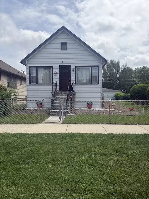 1044 Ferdinand Ave, Forest Park, IL 60130