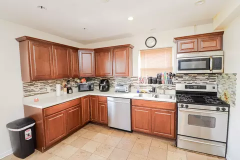 Kitchen - 414 E 91st Pl, Chicago, IL 60619 photo 2 of 3