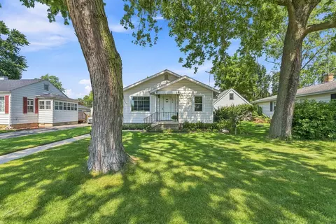 Exterior - 626 E Division St, Lockport, IL 60441 photo 29 of 30