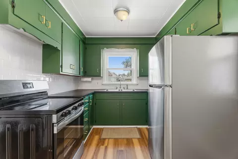 Kitchen - 626 E Division St, Lockport, IL 60441 photo 3 of 5