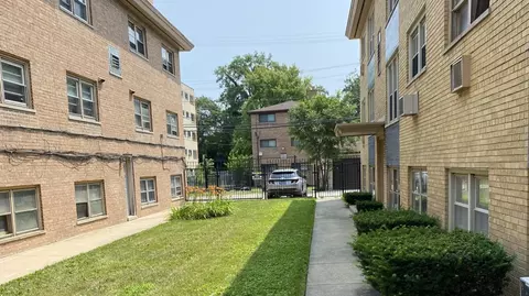 9215 S Cottage Grove Ave #2W, Chicago, IL 60619