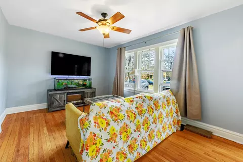 Living - 410 Repton Rd, Riverside, IL 60546 photo 1 of 2